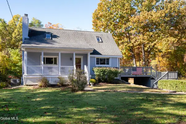 829 Middle Street, Niskayuna, NY 12309