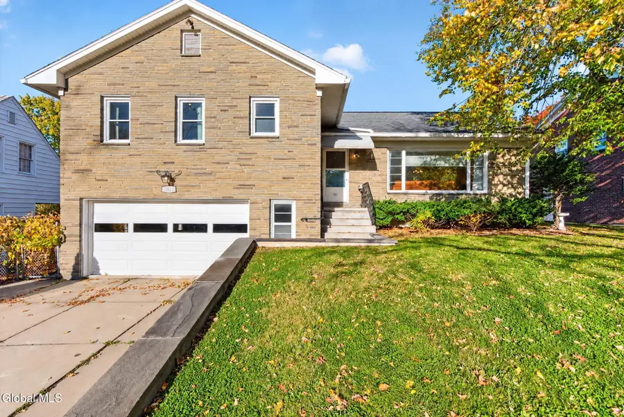 1811 Randolph Road, Schenectady, NY 12308 - #3