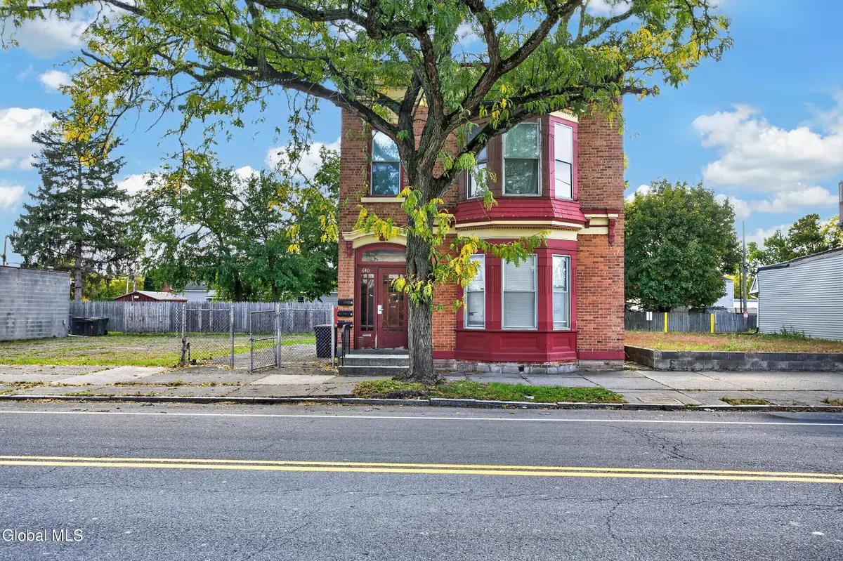 640 3rd Avenue, Watervliet, NY 12189 - #1
