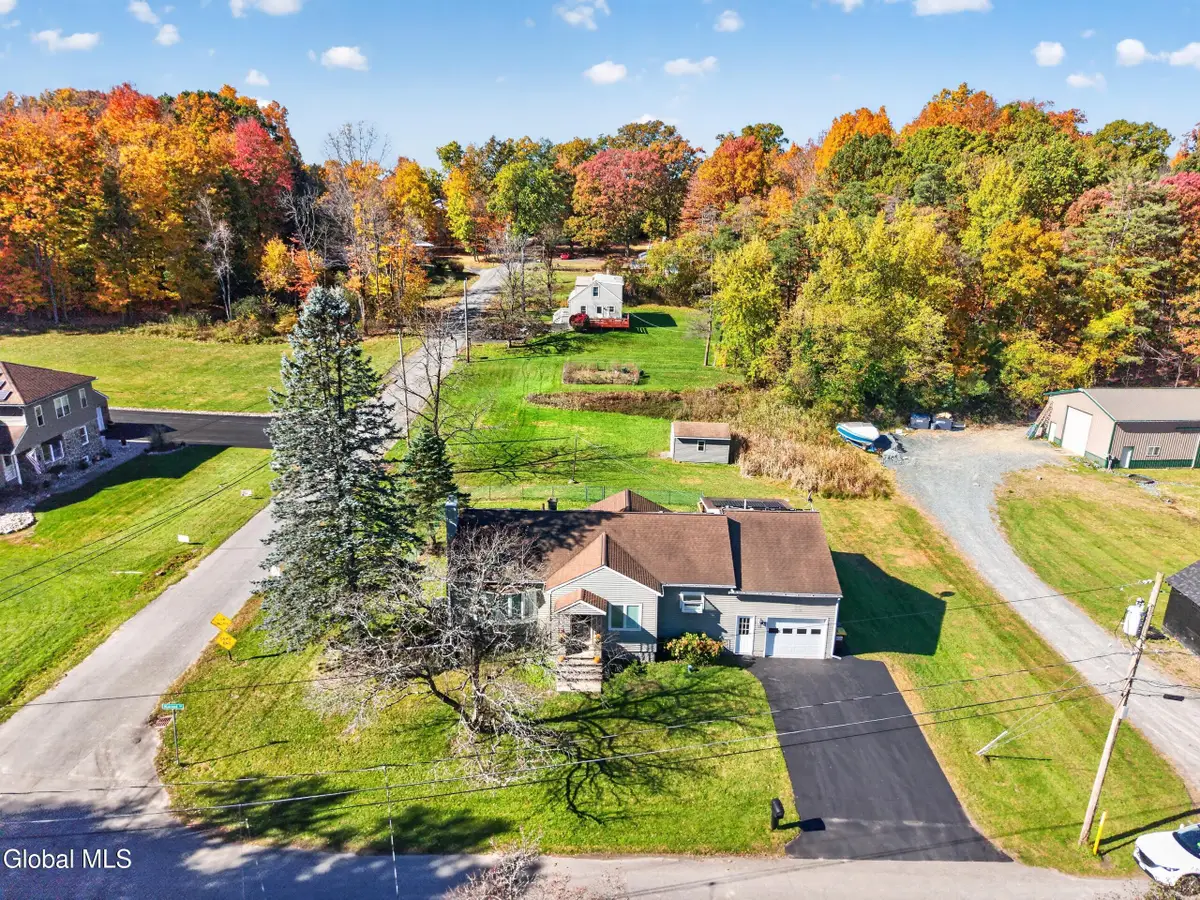24 Midland Road, North Greenbush, NY 12180 - #1