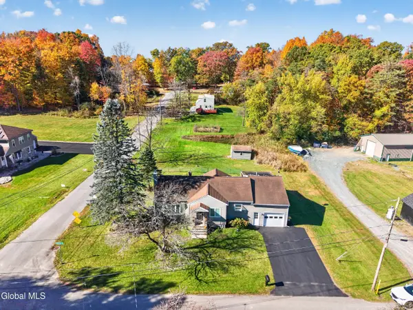 24 Midland Road, East Greenbush, NY 12180