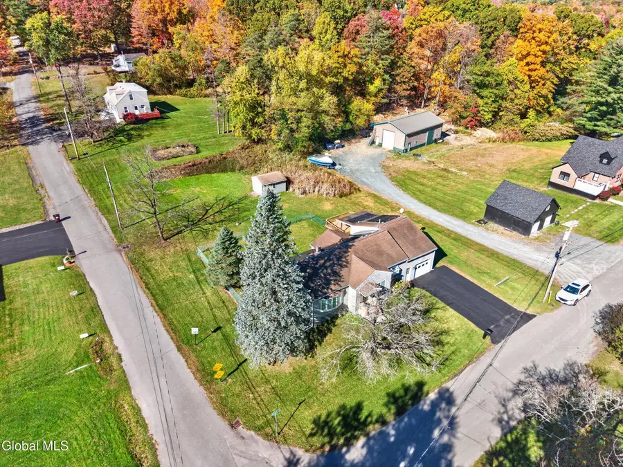 24 Midland Road, North Greenbush, NY 12180 - #2