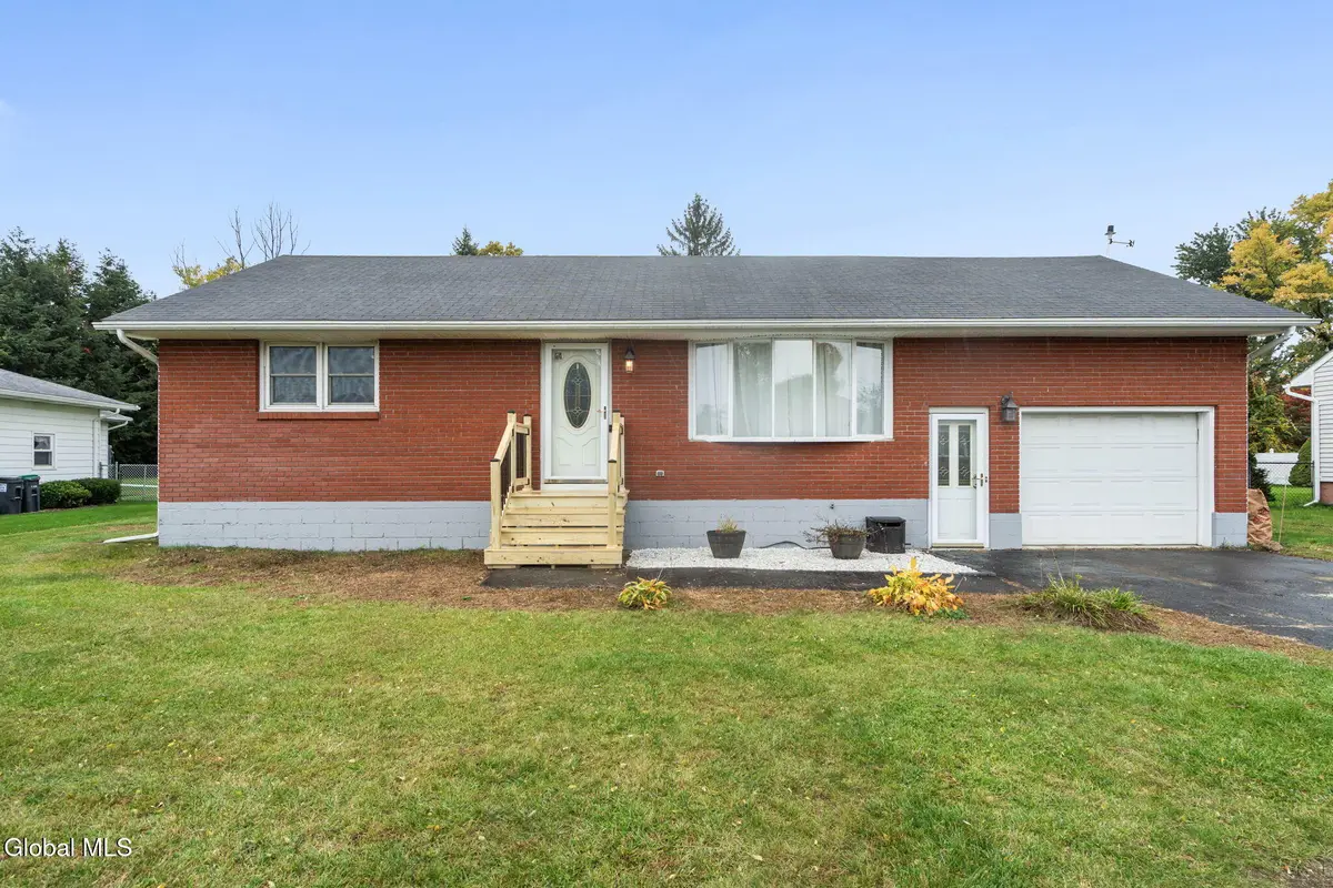 1012 Schuyler Avenue, Rotterdam, NY 12306 - #1