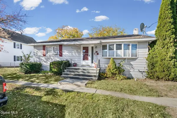 323 N 7th Avenue, Mechanicville, NY 12118