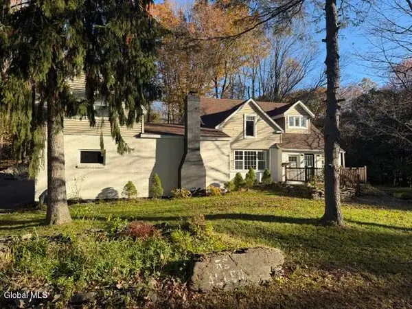86 E Honey Hollow Road, New Baltimore, NY 12058