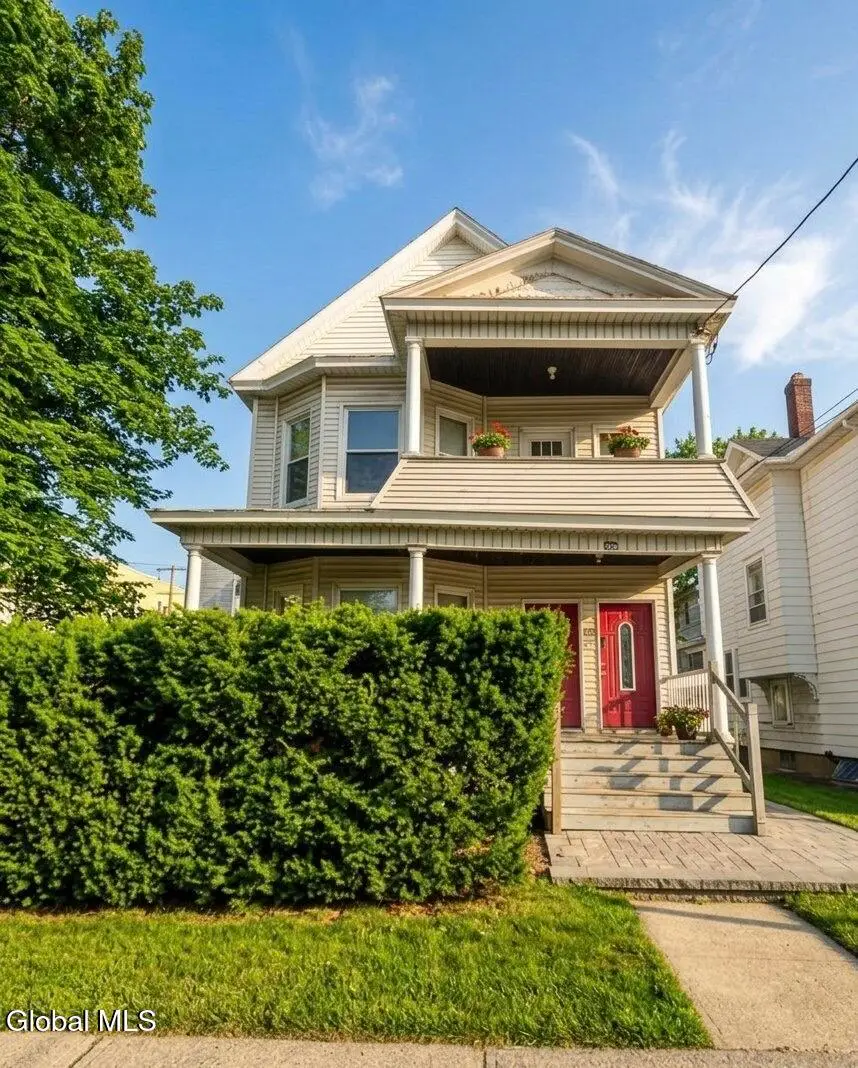 831 Washington Avenue, Albany, NY 12206 - #1