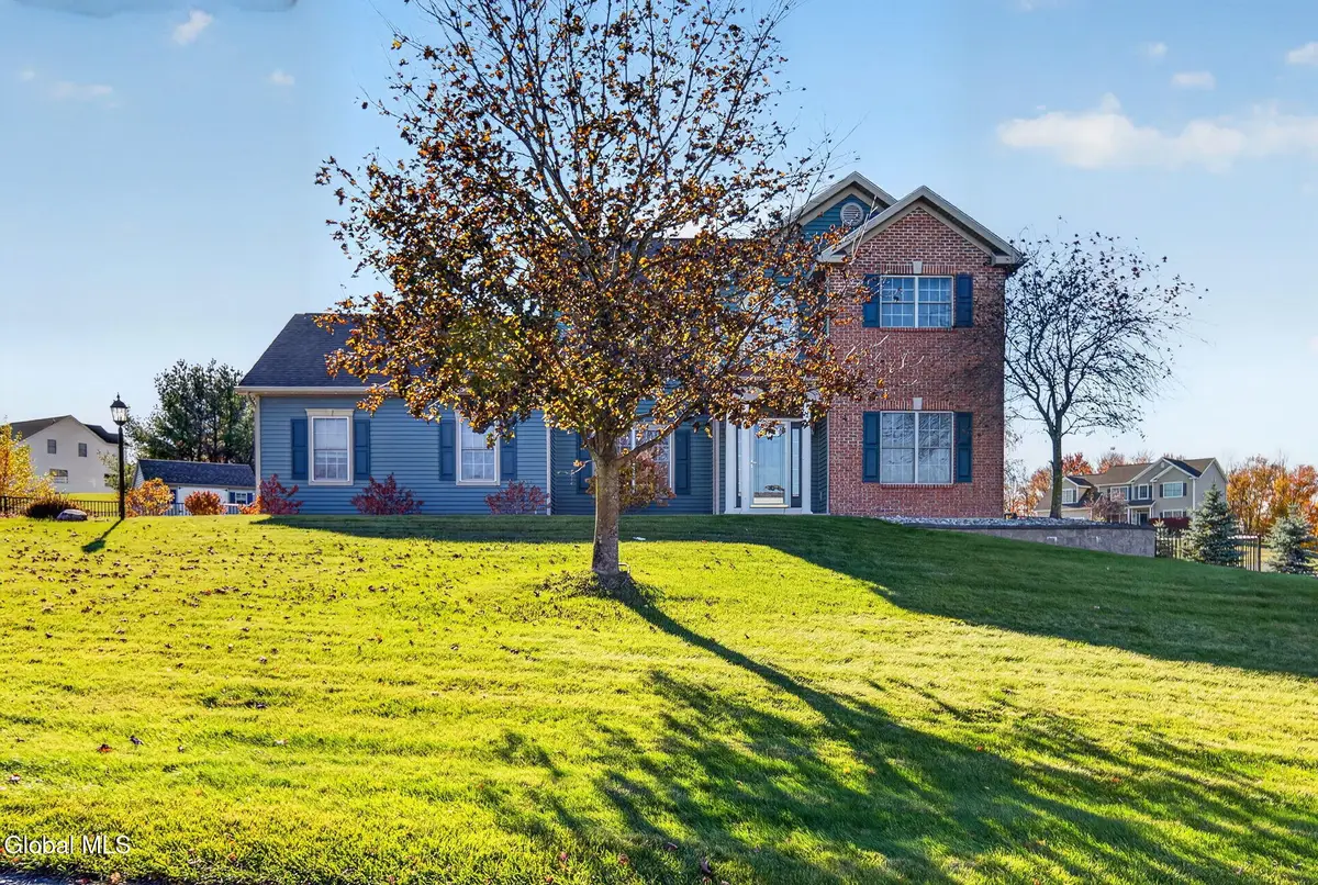 26 Crimson Circle, Wynantskill, NY 12180 - #1