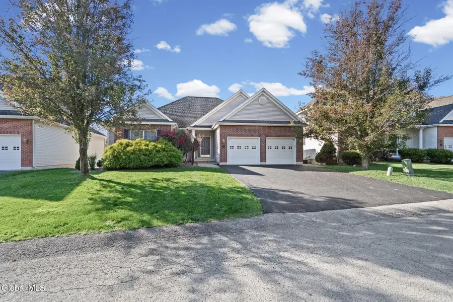 17 Conway Circle, Colonie, NY 12211 - #3