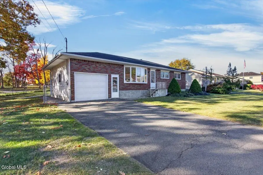 215 Van Buren Avenue, Schenectady, NY 12304 - #2
