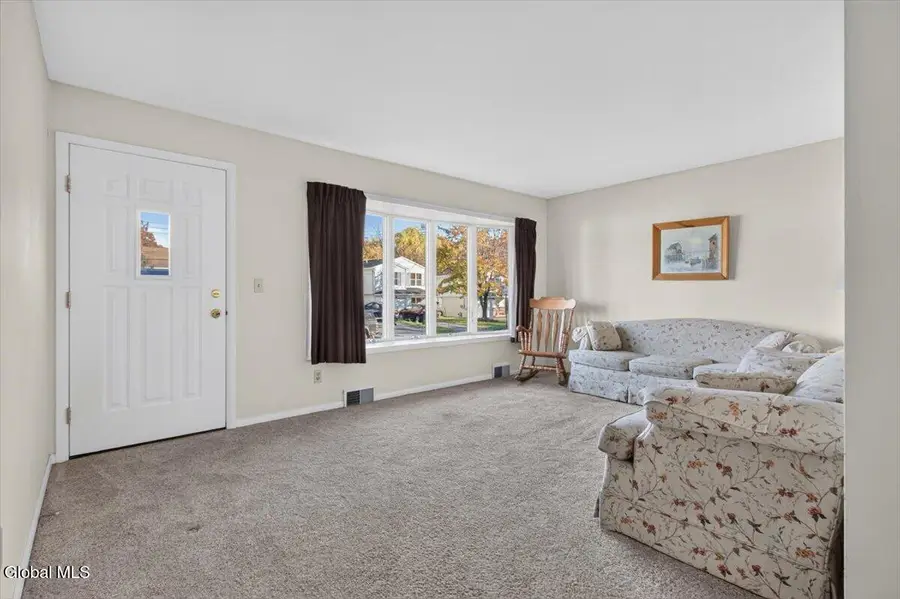 215 Van Buren Avenue, Schenectady, NY 12304 - #3