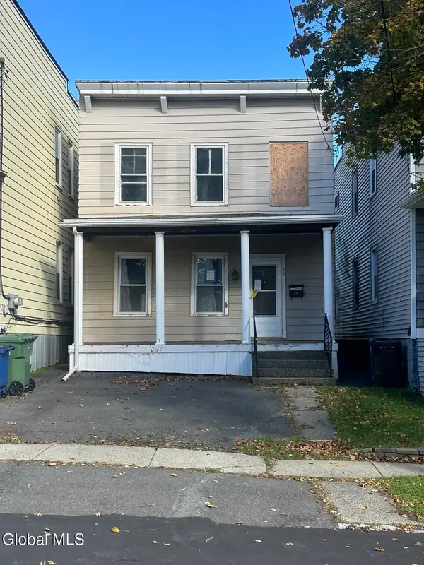 29 Mcelwain Avenue, Cohoes, NY 12047