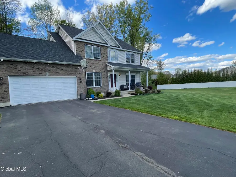 29 Andrew Court, Albany, NY 12203 - #3