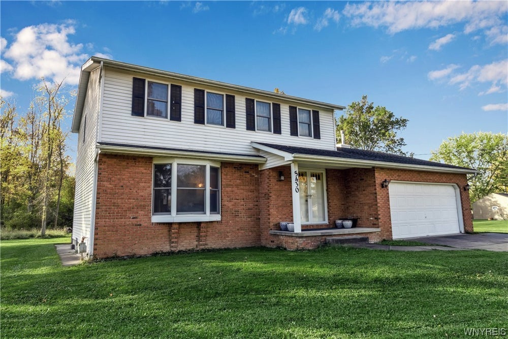 5430 East River Road, Grand Island, NY 14072 ERA