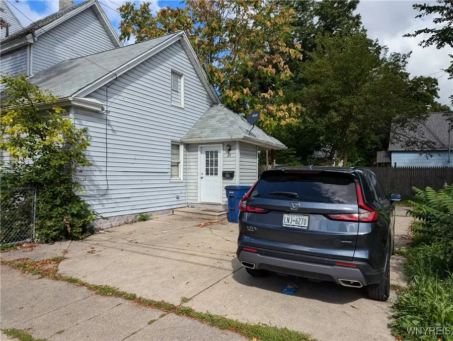 887 Prospect Avenue, Buffalo, NY 14213 - Image #3