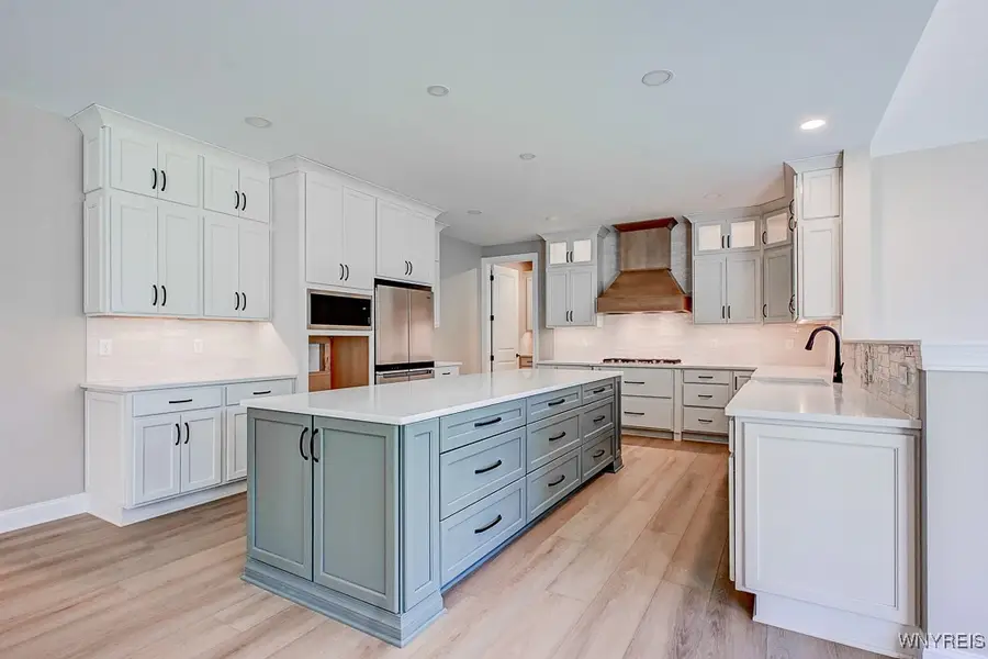 5201 Kandefer's Trail, Williamsville, NY 14221 - Image #3