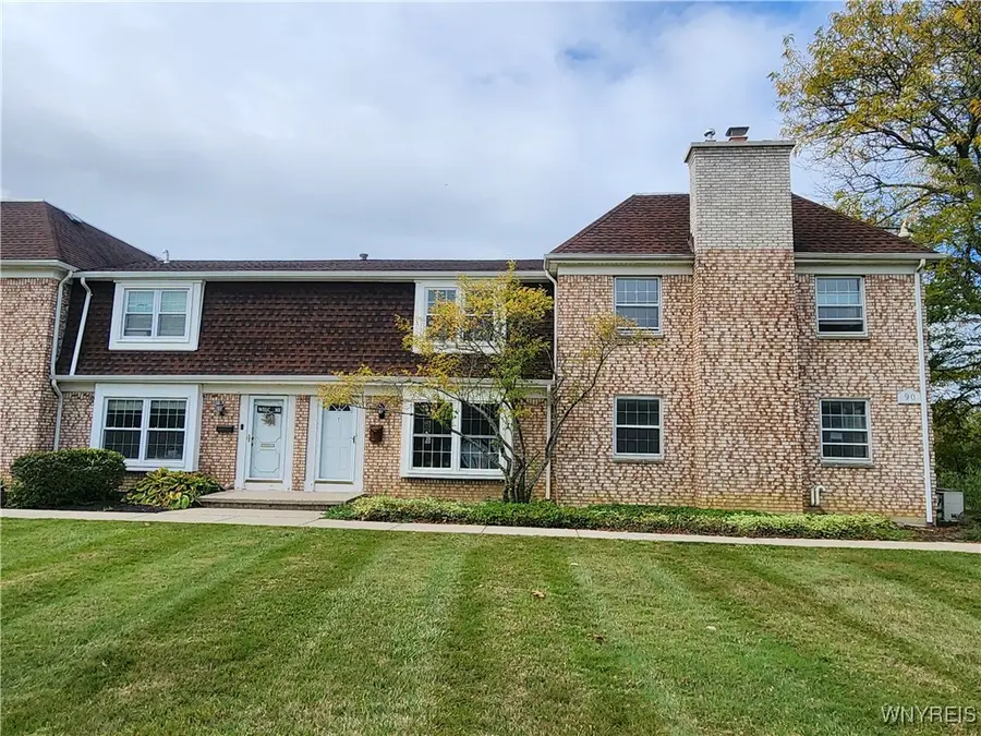 90 Carriage Drive #8, Orchard Park, NY 14127 - Image #2