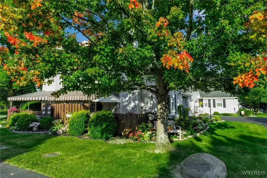 110 Stepping Stone Lane, Orchard Park, NY 14127 - Image #3