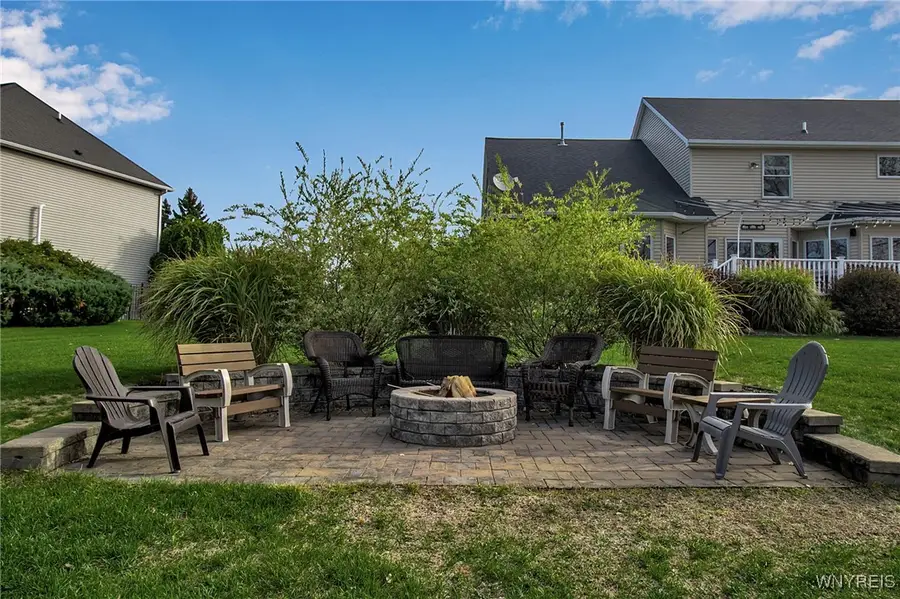 4692 Brentwood Drive, Buffalo, NY 14221 - Image #2