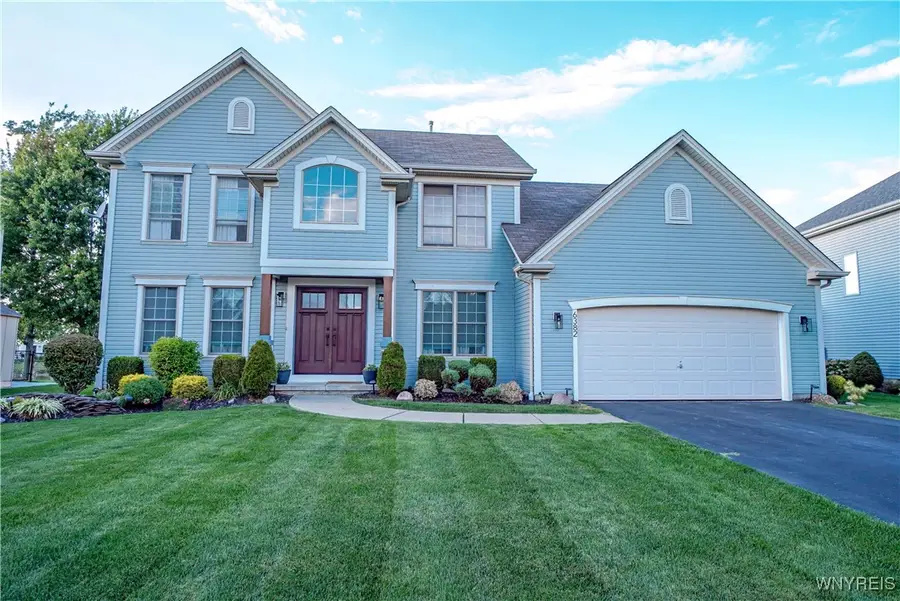 6382 Pincherry Way, Lake View, NY 14085 - Image #2