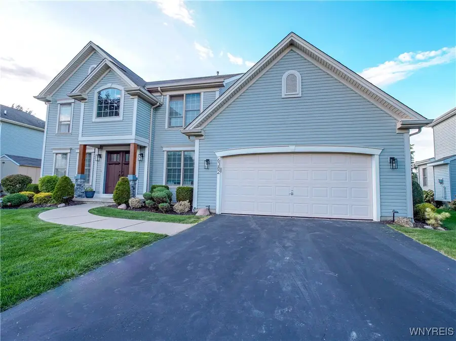 6382 Pincherry Way, Lake View, NY 14085 - Image #3