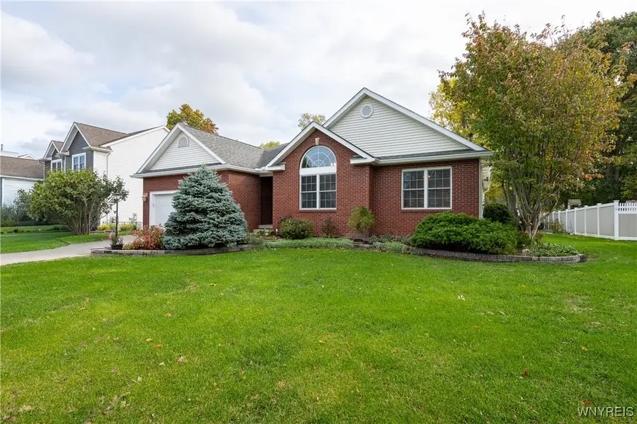 4707 Perry Court, Lewiston, NY 14092 - Image #2