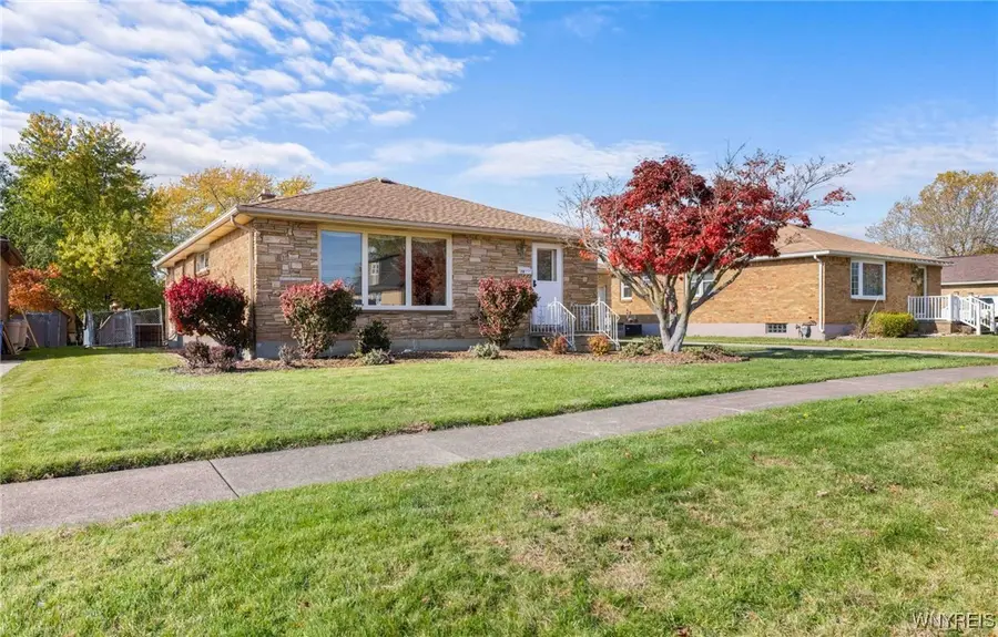 74 Pacecrest Court, Buffalo, NY 14224 - Image #2