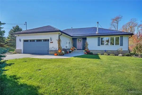 6786 Scherff Road, Orchard Park, NY 14127