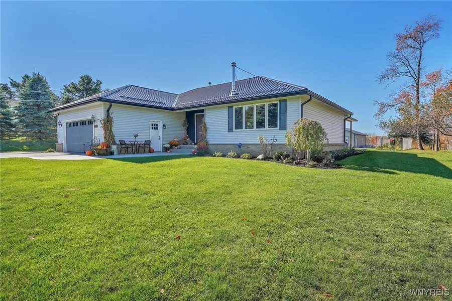 6786 Scherff Road, Orchard Park, NY 14127 - Image #2