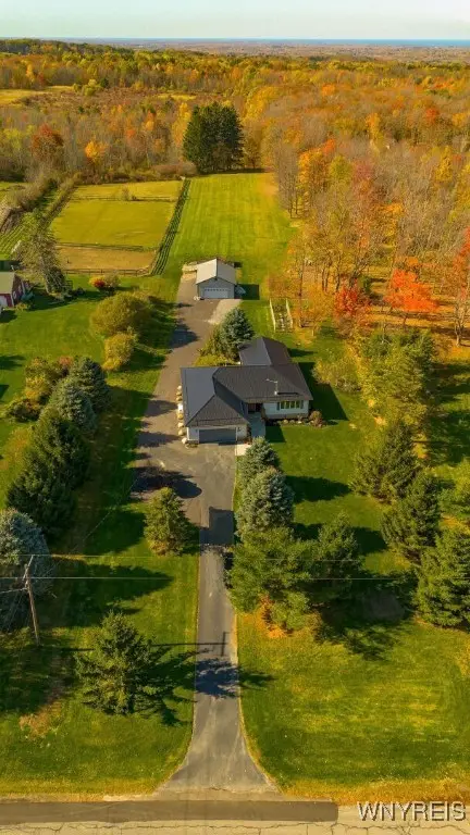 6786 Scherff Road, Orchard Park, NY 14127 - Image #3