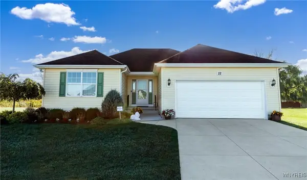 22 Country Club Lane, Grand Island, NY 14072