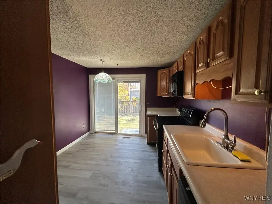 4889 Springway Lane, Hamburg, NY 14075 - Image #3