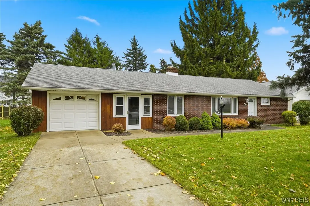 214 Berkley Road, Williamsville, NY 14221 - Image #1