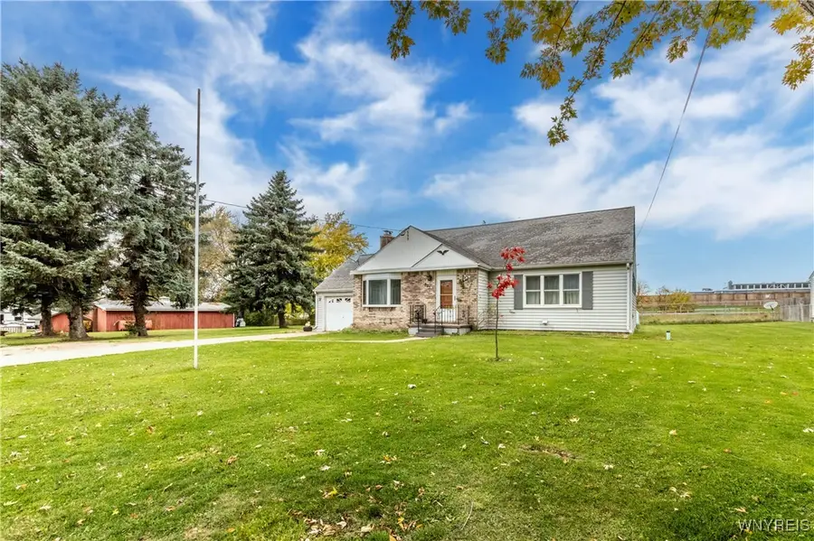 525 Irving Drive, Lewiston, NY 14092 - Image #2