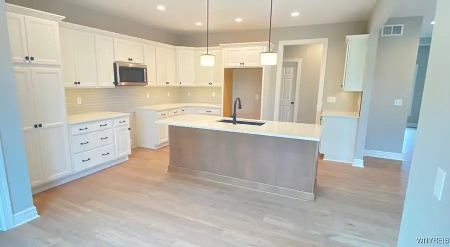 18 Richfield Road, Buffalo, NY 14221 - Image #2