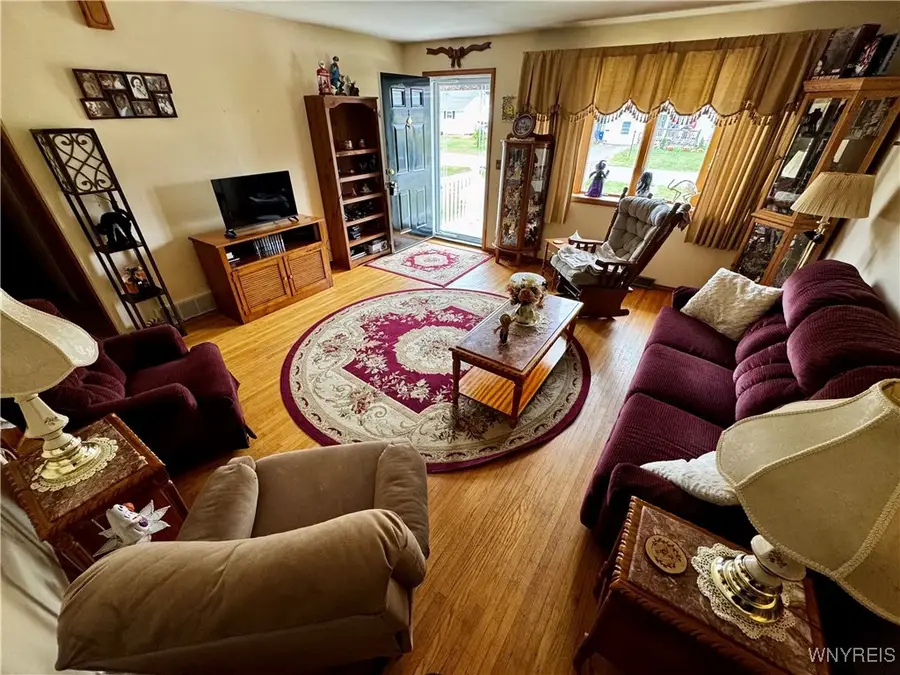 6160 Karen Avenue, Newfane, NY 14108 - Image #2