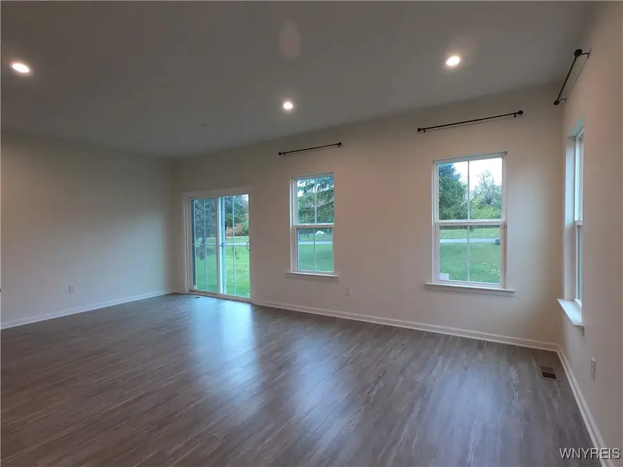 3581 Big Tree Road #10, Hamburg, NY 14075 - Image #3