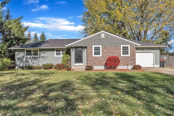 5252 William Street, Lancaster, NY 14086