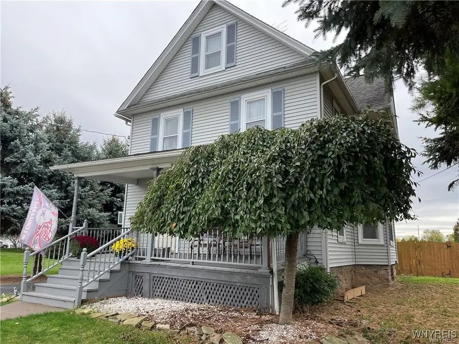 36 Park Avenue, Middleport, NY 14105 - Image #2