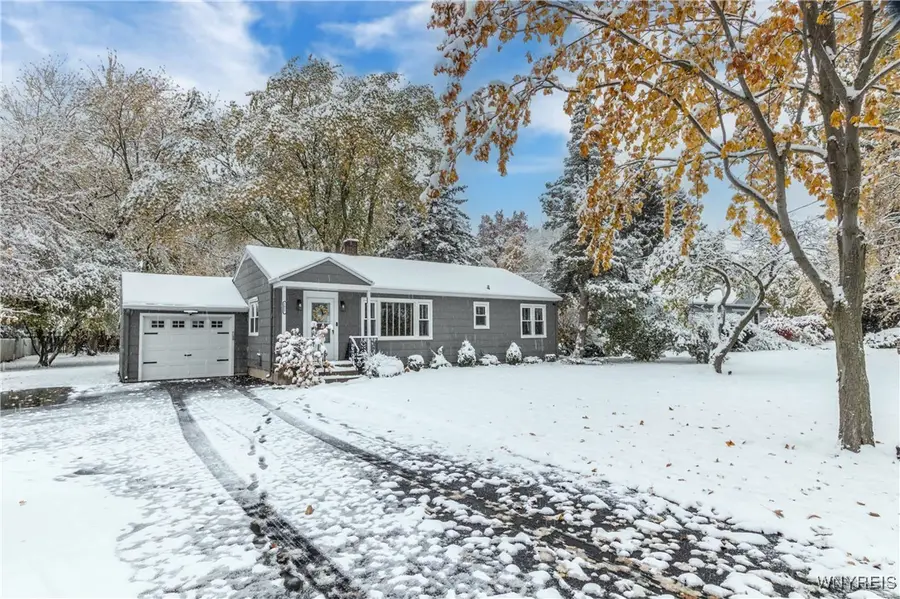 1057 Elliott Dr Drive, Lewiston, NY 14092 - Image #2