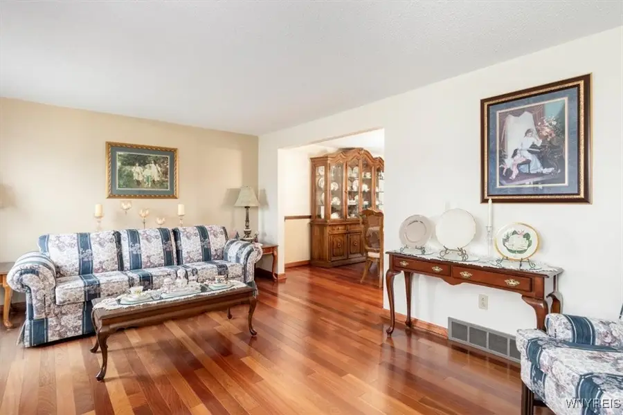 188 Heritage Farm Road, Buffalo, NY 14218 - Image #3