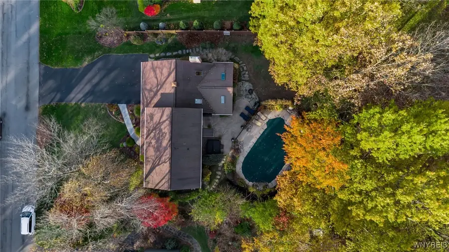 8240 Clarherst Drive, East Amherst, NY 14051 - Image #2