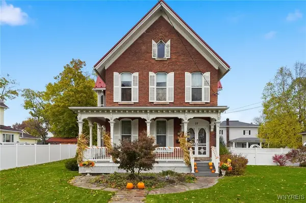 37 State Street, Middleport, NY 14105