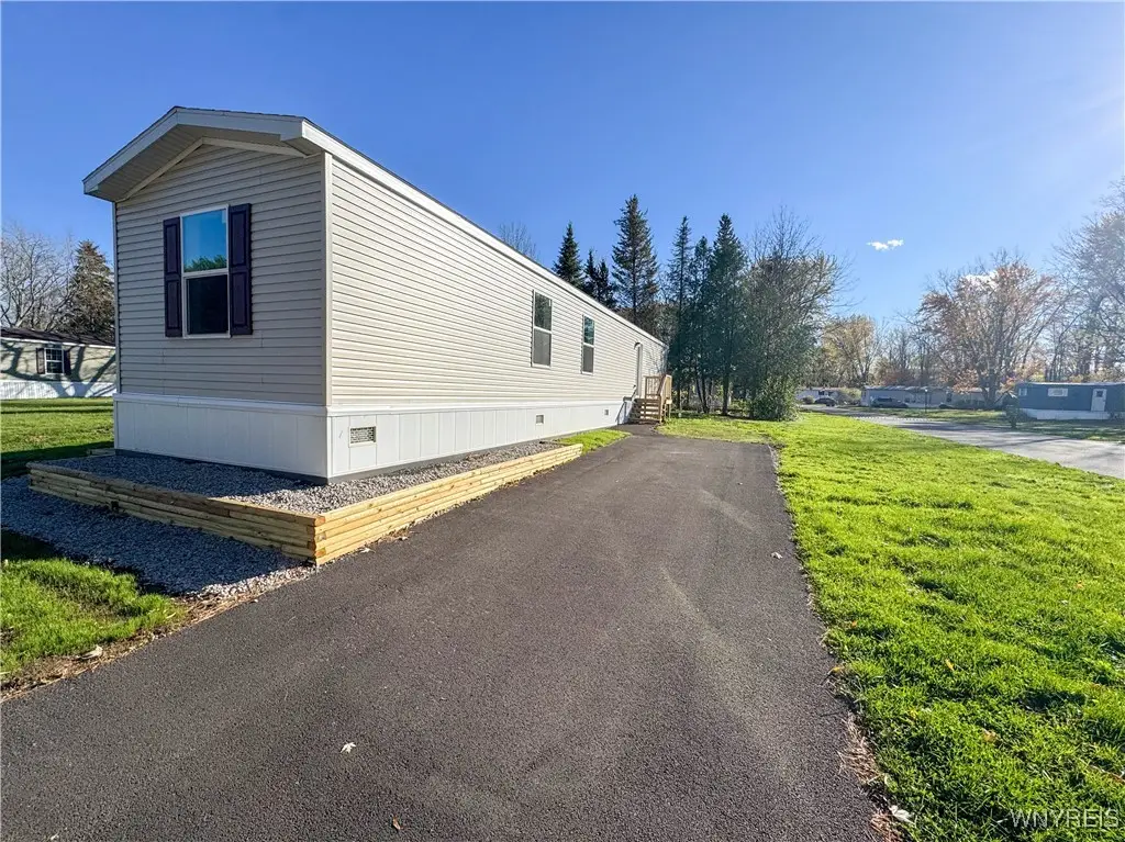 70 Rome Lane, Ontario, NY 14519 - Image #1