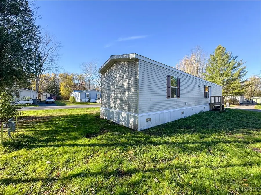 70 Rome Lane, Ontario, NY 14519 - Image #2