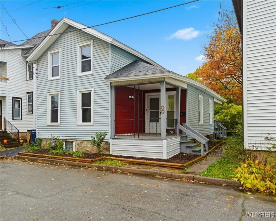 8 Blackley Court, Lockport, NY 14094 - Image #1