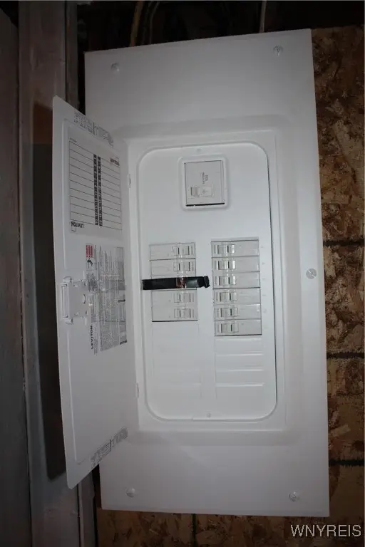 5247 Mapleton Road, Lockport, NY 14094 - Image #3