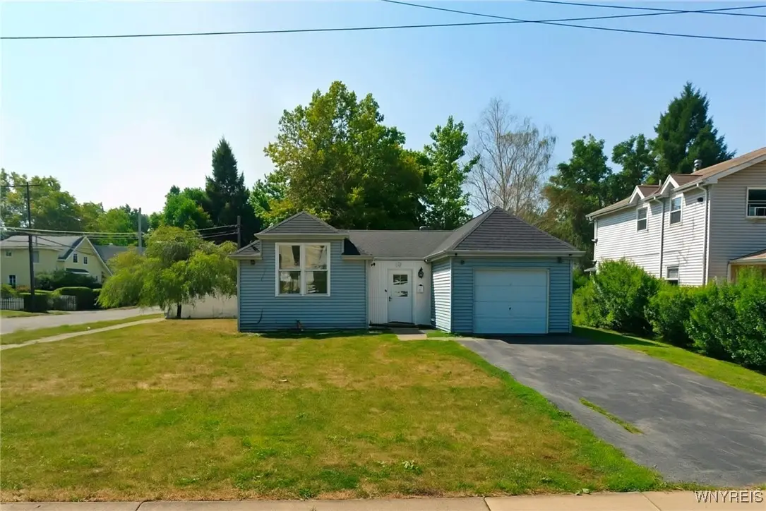 1891 Niagara Avenue, Niagara Falls, NY 14305 - Image #1