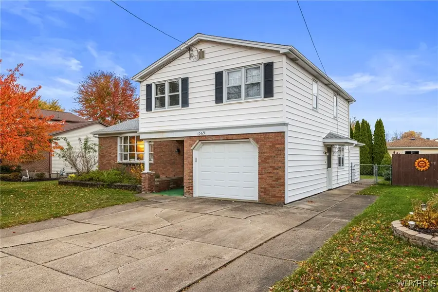 1369 99th Street, Niagara Falls, NY 14304 - Image #2