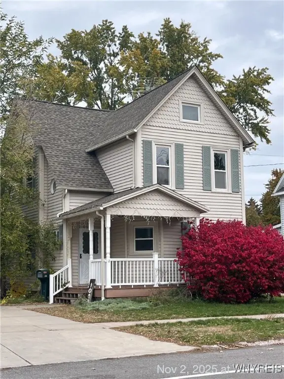 6067 East Avenue, Newfane, NY 14108