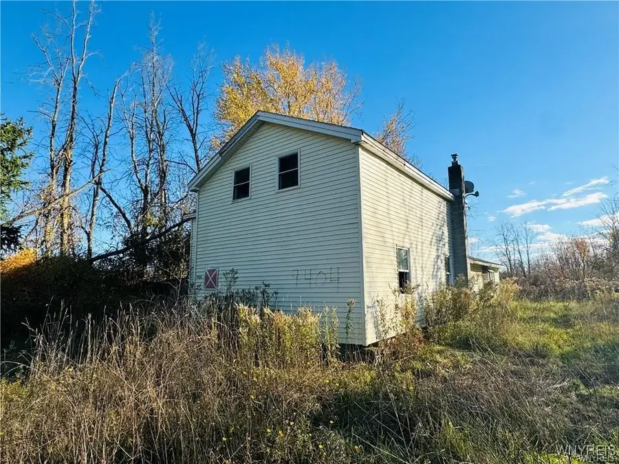 9404 Chestnut Ridge Road, Middleport, NY 14105 - Image #3